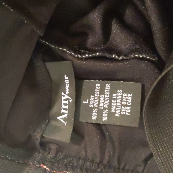 Girl's ruffled skirt - Picture 2 of 6